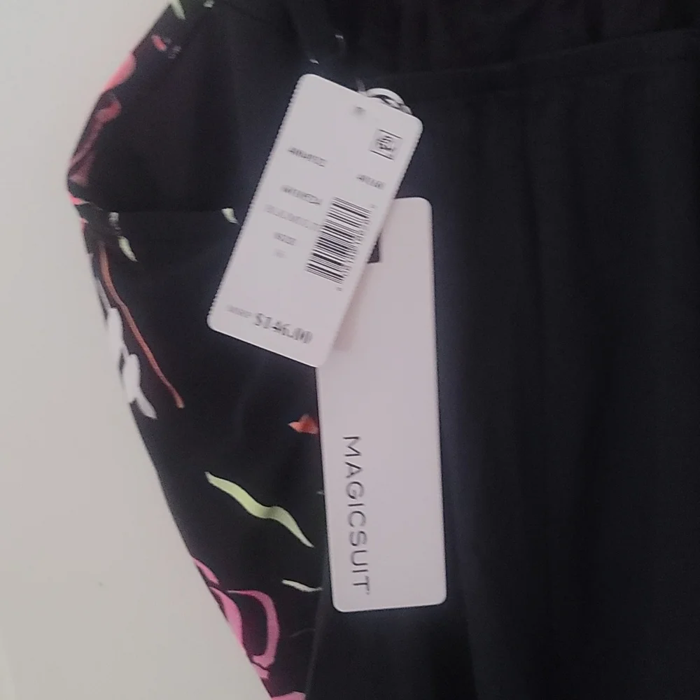 MAGICSUIT TROPICAL PRINT ONE-PIECE SWIMSUIT: BLACK: NWT: SIZE 16 - Picture 3 of 10